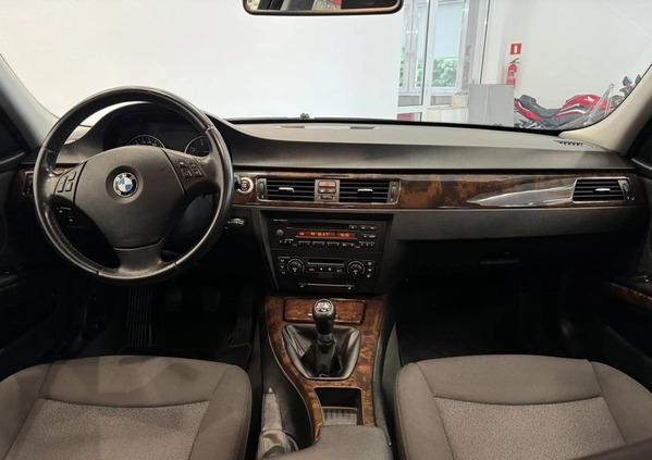 BMW Seria 3 cena 18900 przebieg: 232154, rok produkcji 2006 z Pszów małe 326